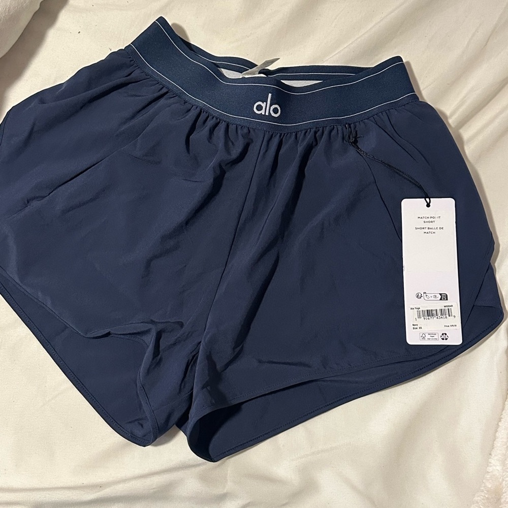 ALO Yoga Women's Dark Blue Athletic Shorts NEW WITH TAG RUNNING SHORTS